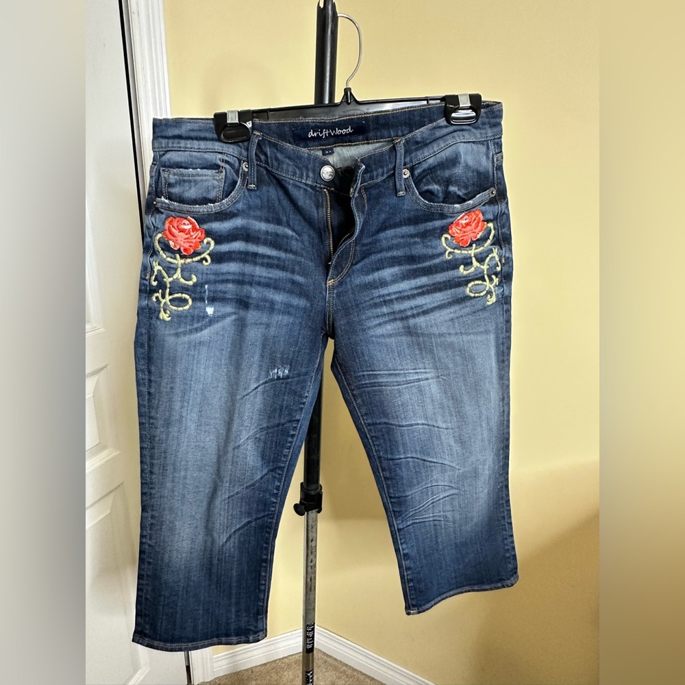 Anthropologie Driftwood Women's Lauren capris Blue Jeans size 29